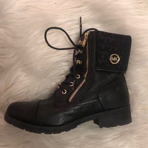 MICHAEL KORS Boots 🖤